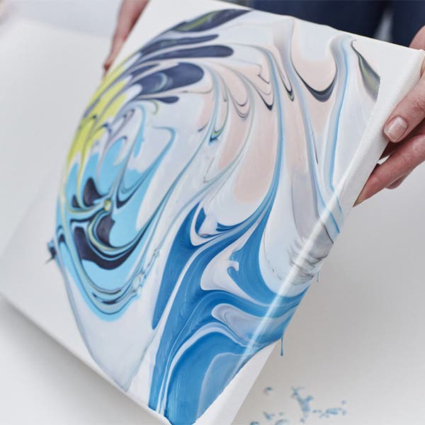 Liquitex Iridescent Pouring Medium 473ml