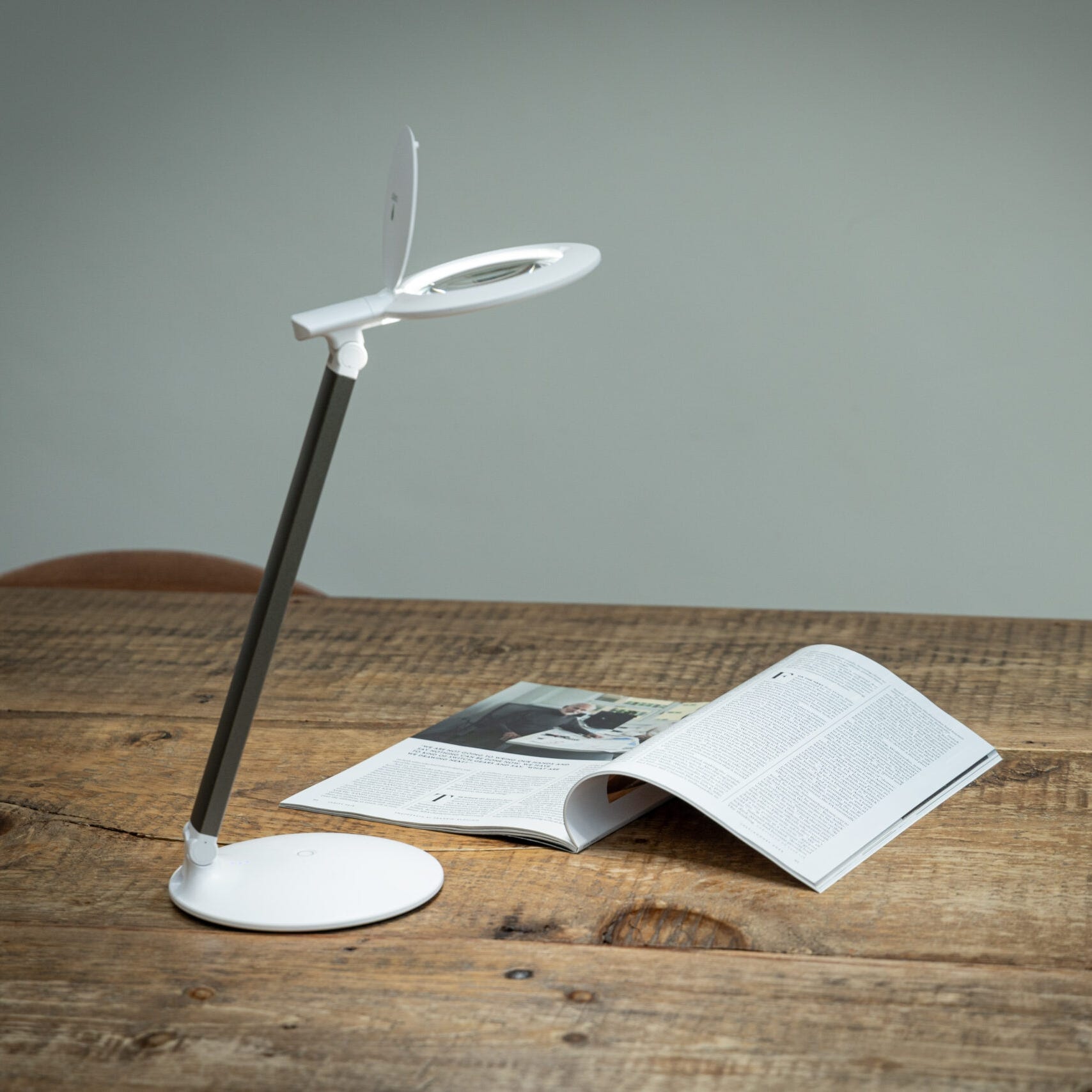 Daylight Halo Go 2 Magnifier Lamp