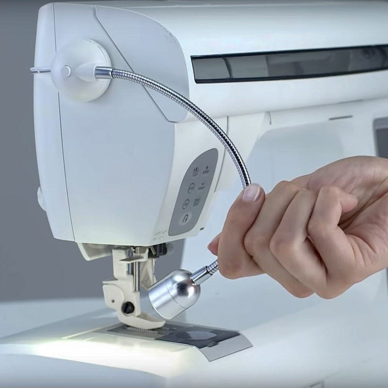 Daylight Sewing Machine Lamp