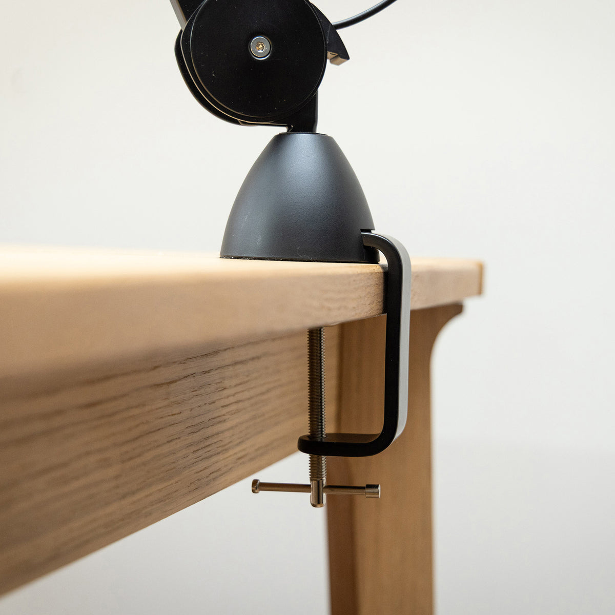 Daylight Lumi Task Lamp Black