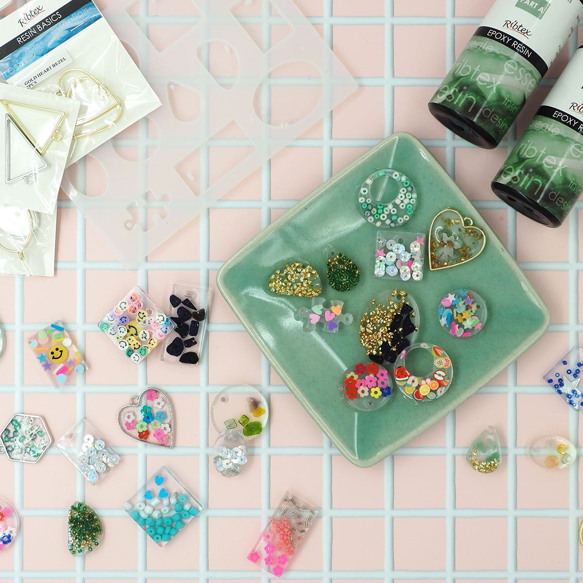 Ribtex UV Resin Polymer Clay Emoji 20g