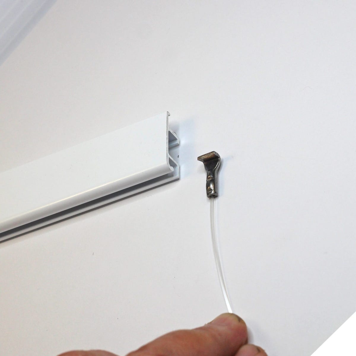 Slimline Clearline Hangers 2m Pack 10